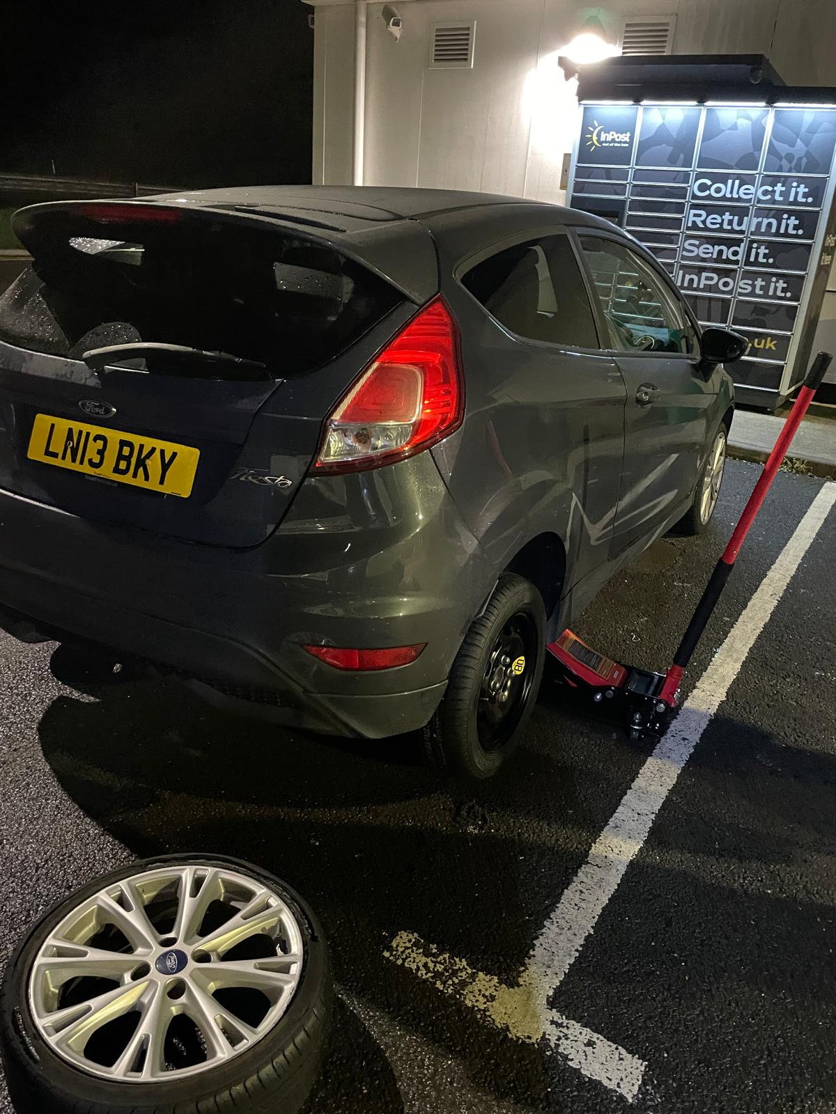 Full Set Tyre Replacement